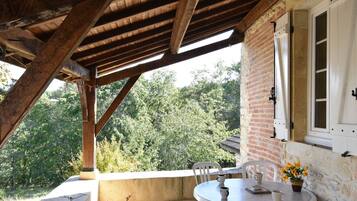 House | Balcony