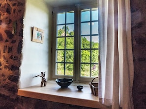 House | Interior detail - Cozy Countryside Escape in Auvergne (Saint-Privat-d'Allier)