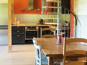 House | Private kitchen | Highchair - Cozy Countryside Escape in Auvergne (Saint-Privat-d'Allier)