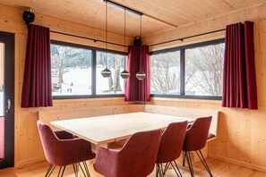 Chalet | Dining - Nice Chalet With hot tub (Sankt Georgen am Kreischberg)