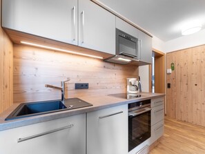 Chalet | Private kitchen - Chalet in Saalbach Near Ski Slopes (Saalbach-Hinterglemm)