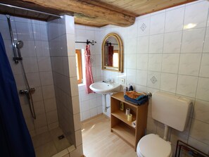 Chalet | Kylpyhuone