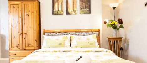 1 bedroom, free WiFi, bed sheets, wheelchair access