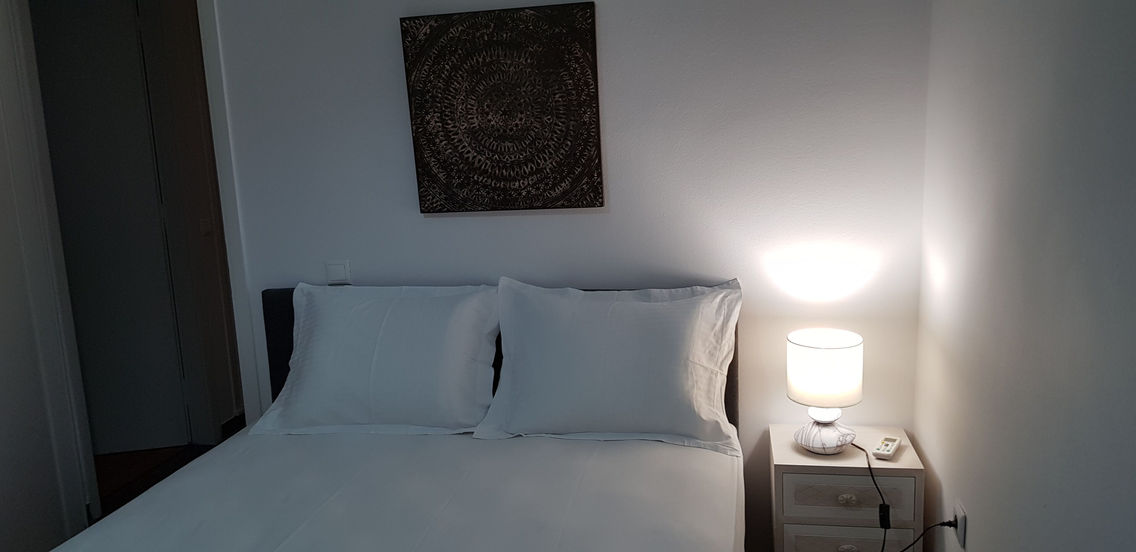 2 bedrooms, iron/ironing board, travel cot, free WiFi