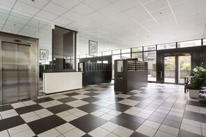 Lobby - NEORESID VIGNY MUSSET (Grenoble)