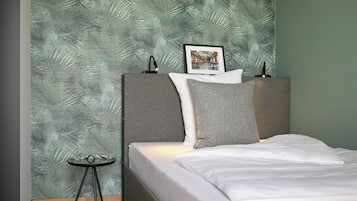 Comfy Apartment with Terrace | Premium bedding, desk, laptop workspace, blackout drapes