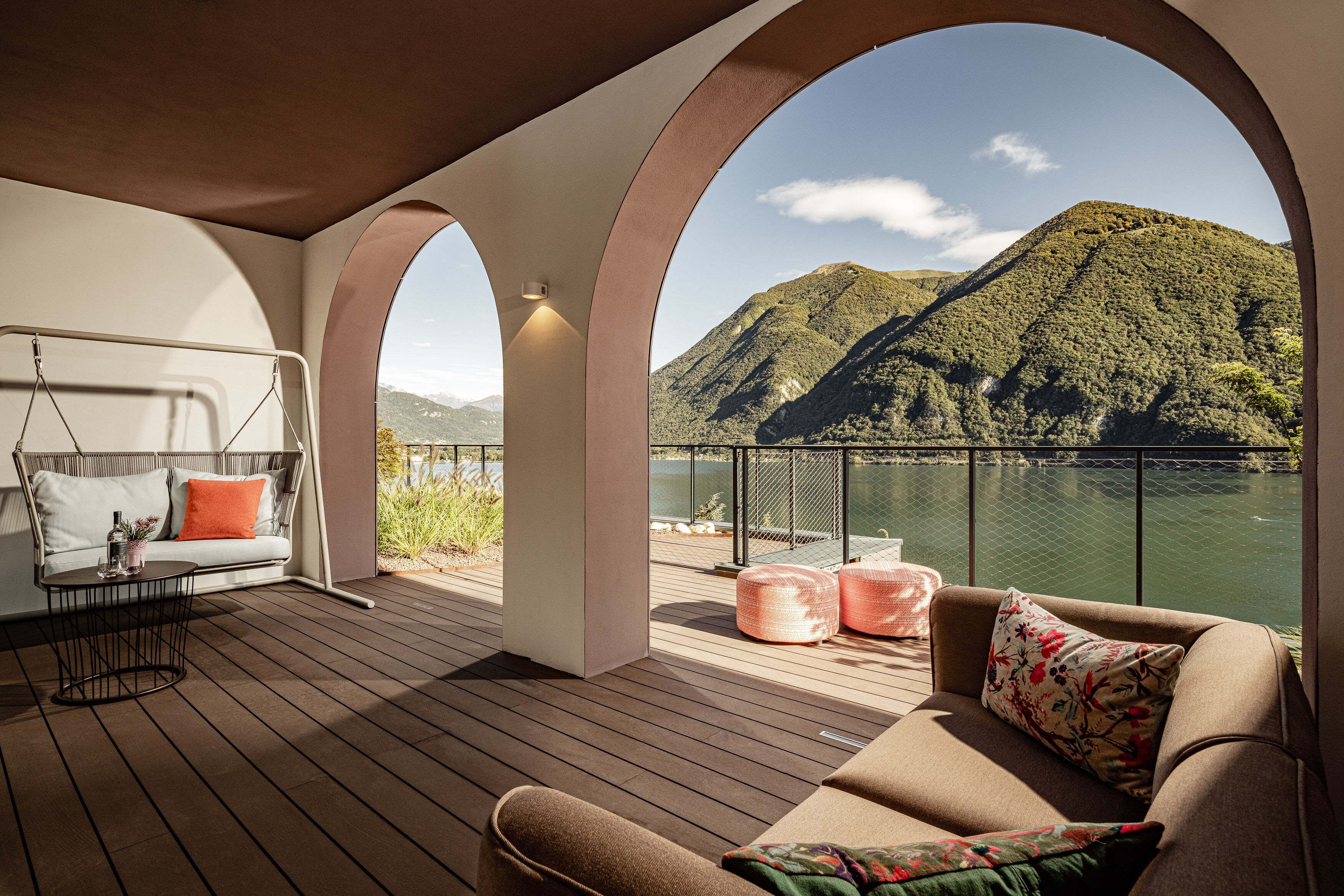 Lake View One Bedroom Loggia Suite | Terrace/patio