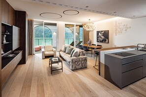 Lake View Grand Loggia Suite | Eigene Küche
