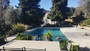 Piscine extérieure, piscine chauffée