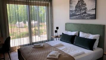 Superior-Doppelzimmer | Hochwertige Bettwaren, Daunenbettdecken, Select-Comfort-Betten