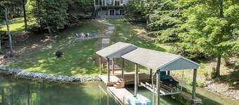 Lake Pleasant - Lakefront, Private Dock, Game room