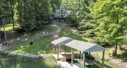 Lake Pleasant - Lakefront, Private Dock, Game room
