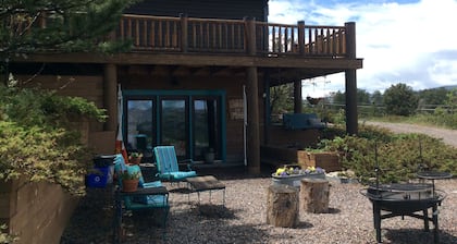 Cozy Rocky Mountain Escape • Unbeatable Views