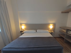 Standard Double Room - Hotel Buen Pastor Capuchinos (Córdoba)