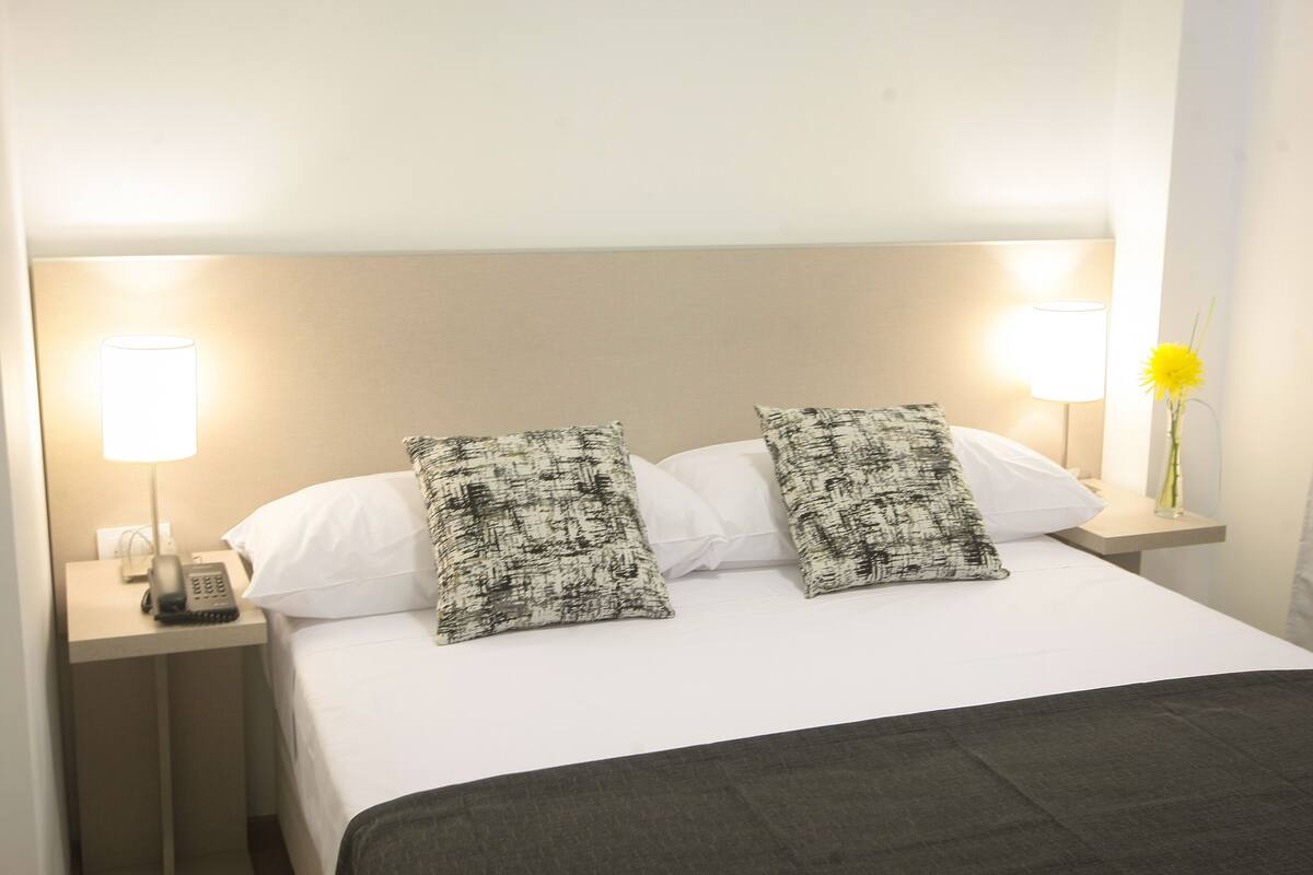 Standard Double Room Single Use | In-room safe, blackout curtains, soundproofing