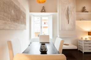 Dining - Piazza Navona Penthouse (Roma)