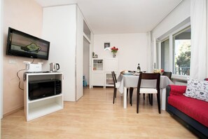 Family Apartment, Multiple Bedrooms, Lakeside (Riva Lago e Spiaggia Apartment) | Interior - Riva Lago e Spiaggia Apartment (Riva del Garda)
