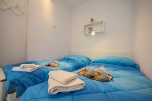 Apartamento família, vários quartos, ao lado do lago (Riva Lago e Spiaggia Apartment) | 2 quartos, Wi-Fi de cortesia, roupa de cama