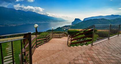 Balcone Panoramico sul Garda