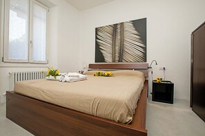 3 bedrooms, iron/ironing board, free WiFi, bed sheets - Casa Alla Grotta (Arco)