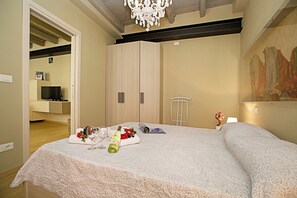 Apartamento familiar, varias habitaciones (Residenza Il Cavaliere del Lago) | 2 dormitorios, wifi gratis, ropa de cama