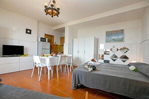 WiFi, bed sheets - Tremosine Wonderful Lake View 1 (Tremosine)