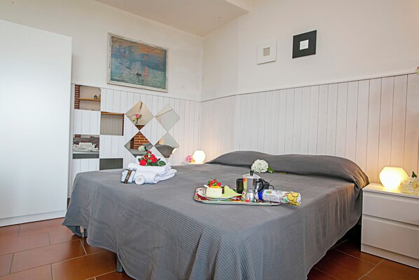WiFi, bed sheets - Tremosine Wonderful Lake View 1 (Tremosine)