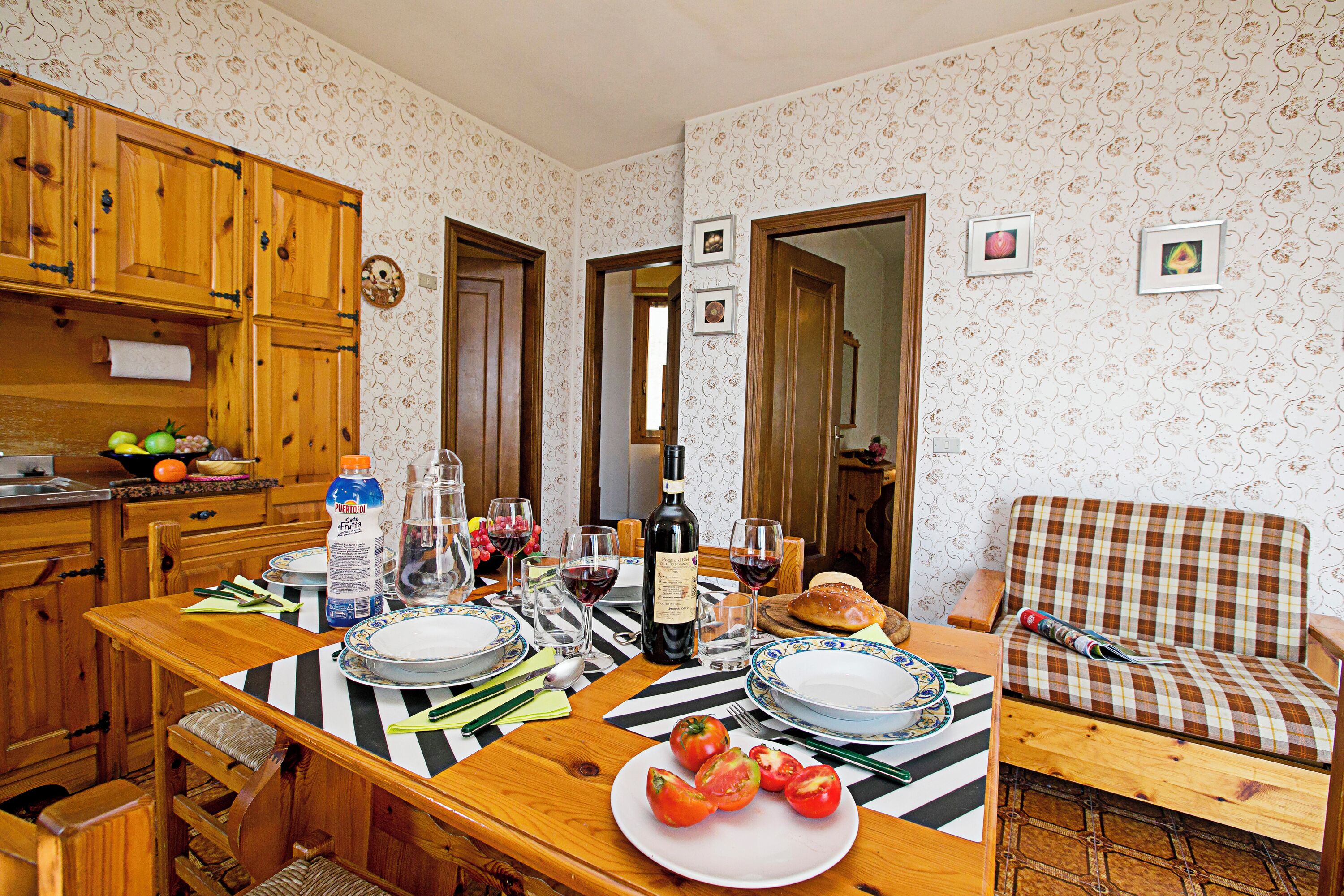 Familieleilighet, flere soverom, ved fjell (Tremosine Wonderful Lake View 2) | Spiseområde