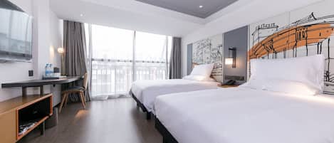 Family Room, Multiple Beds