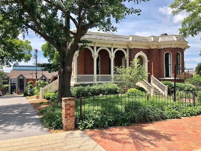 Cozy & Updated 1Br Studio - Downtown Nashville