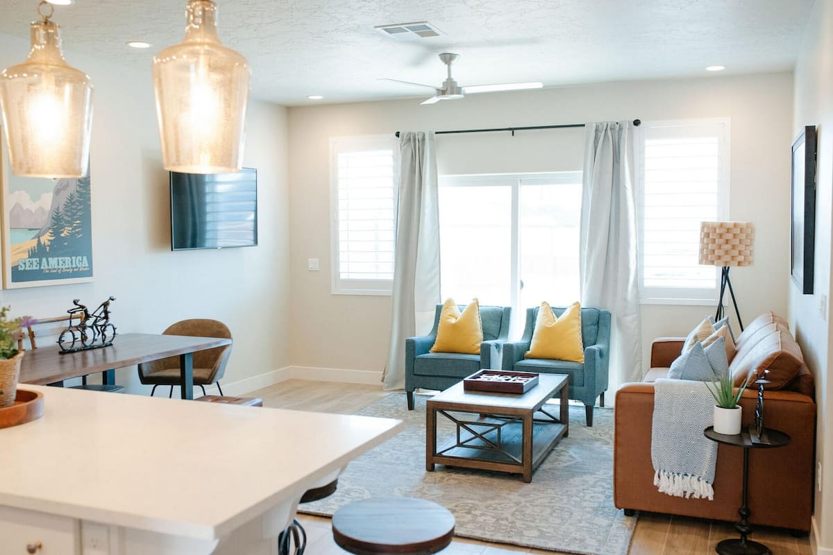 Townhome, 4 Bedrooms | Living room