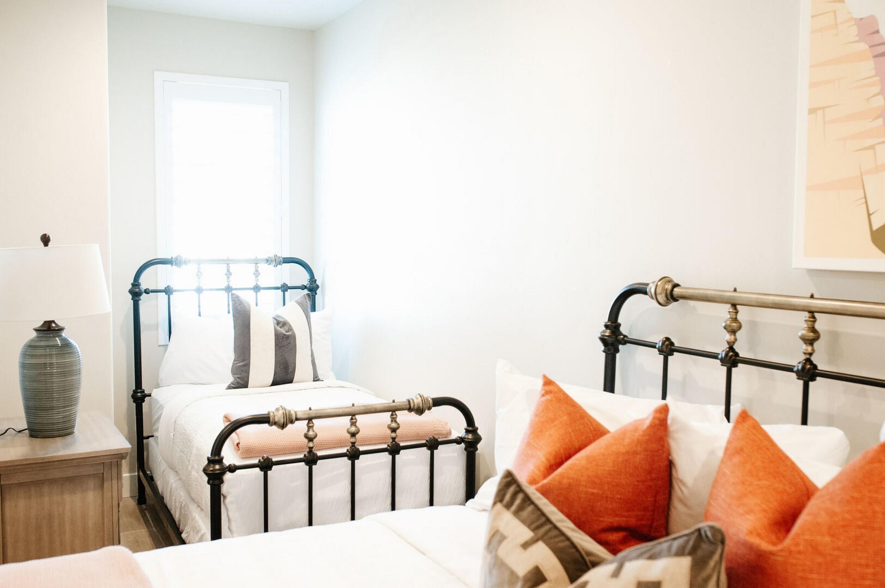 9 bedrooms, individually decorated, individually furnished