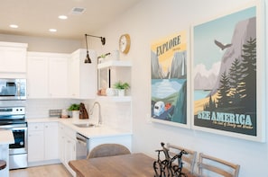 Townhome, 4 Bedrooms | Private kitchen - Freedom Vacation Rentals Pet-friendly Townhomes (Washington)