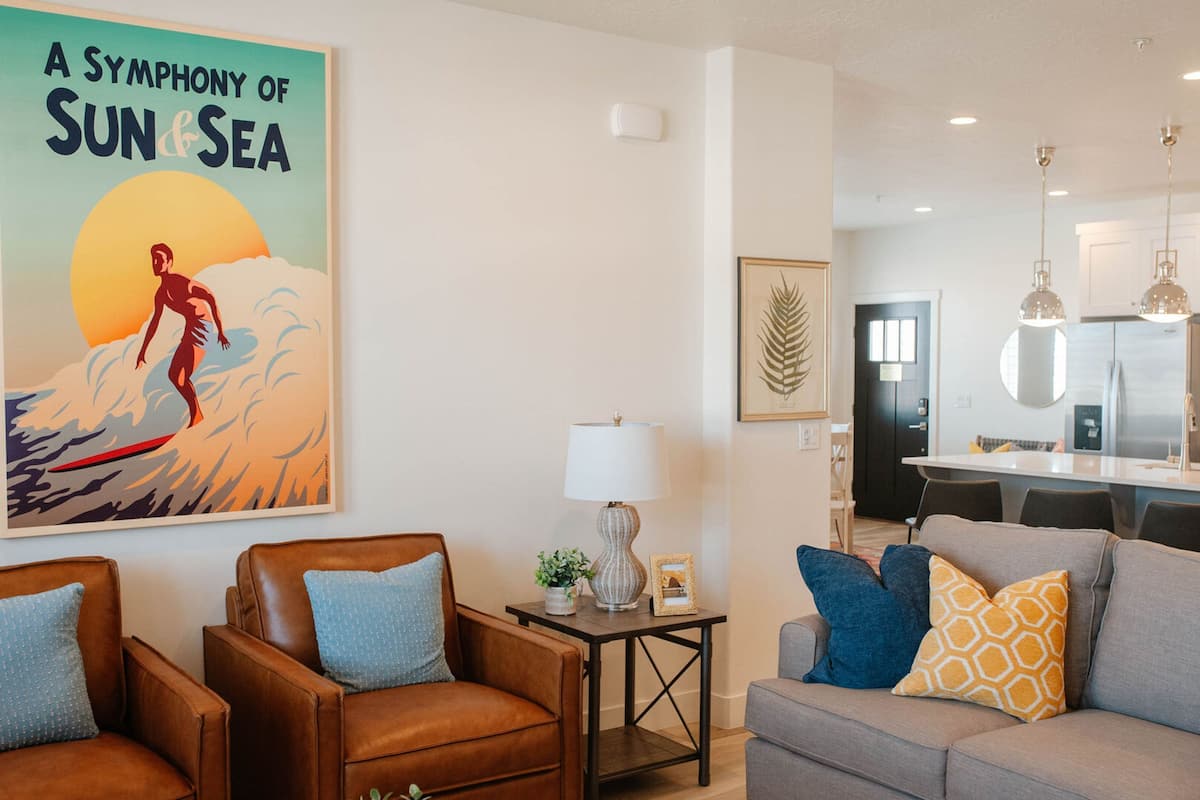 Condo, 2 Bedrooms | Living room