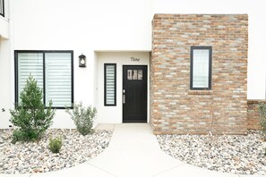 Condo, 2 Bedrooms | Exterior - Freedom Vacation Rentals Condos With Pool View (Washington)