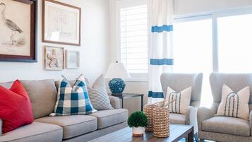 Townhome, 4 Bedrooms | Living room