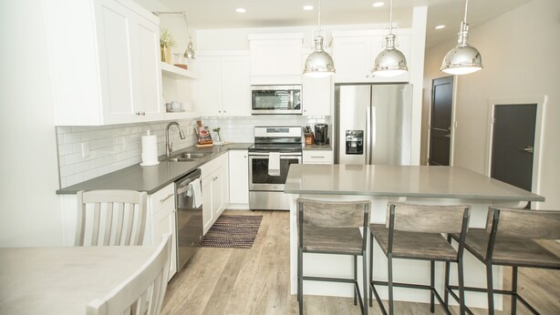 Townhome, 4 Bedrooms | Private kitchen | Oven - The View by Freedom Vacation Rentals (Washington)
