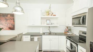 聯排別墅, 4 間臥室 | 私人廚房 | 烤箱