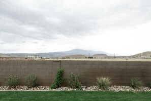 Exterior - Gold Rush by Freedom Vacation Rentals (Washington)