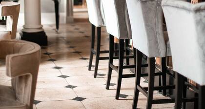 11 Bedroom Country House in the beautiful Dorset countryside