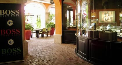 West Coast 1 Bedroom Apartment- Close to beach (5)