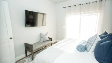 Townhome, 4 Bedrooms | 4 bedrooms, individually decorated, individually furnished