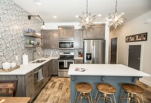 Private kitchen - The Gathering Place by Freedom Vacation Rentals (Washington)