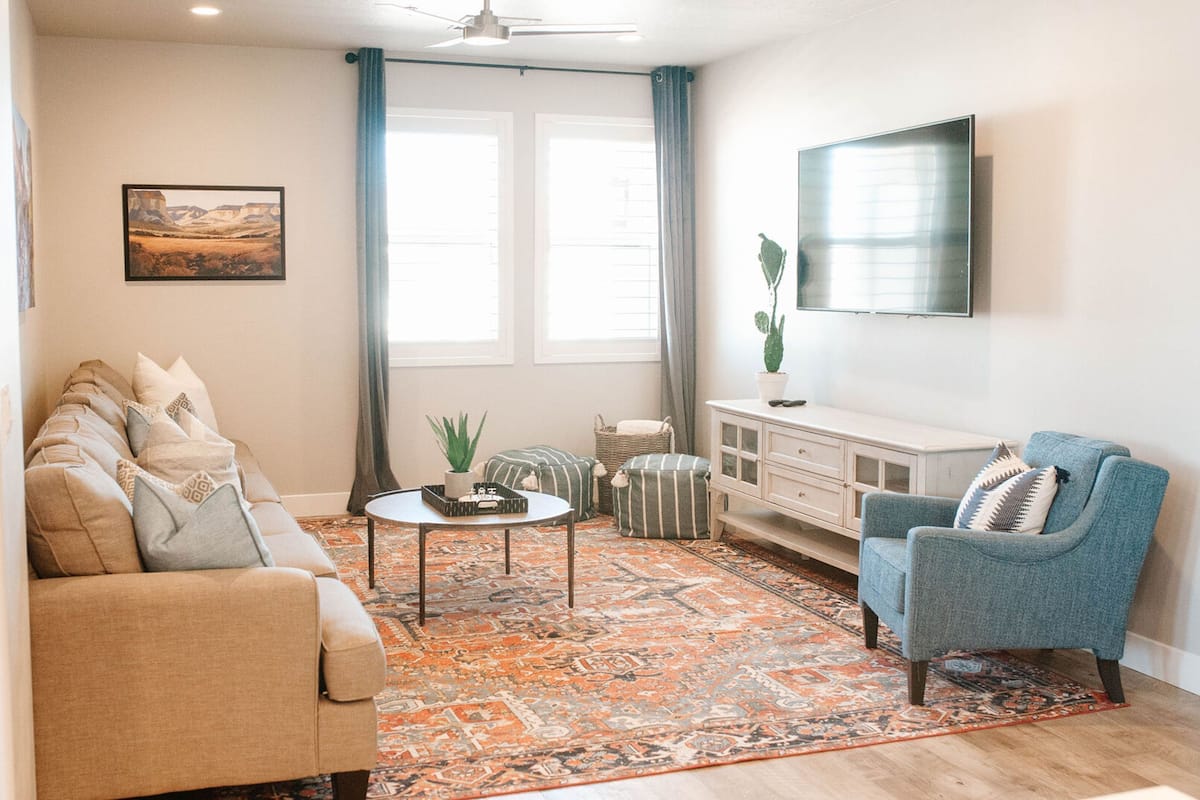 Condo, 2 Bedrooms | Living room