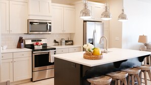 Unclassified image, 5 of 162, button - Freedom Vacation Rentals Condos With Mountain Views (Washington)