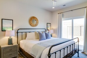 Townhome, 4 Bedrooms | 4 bedrooms, individually decorated, individually furnished - Maverick by Freedom Vacation Rentals (Washington)