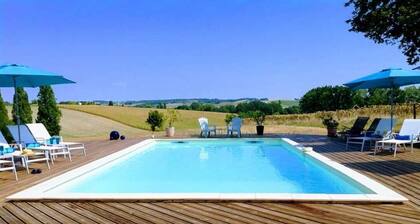 17th C Pigeonnier - magical romantic couples retreat