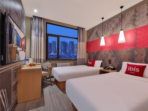Premium bedding, individually decorated, individually furnished, desk