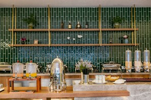 Daily buffet breakfast for a fee - Ibis Styles Xi'an Bell and Drum Tower Square Muslim Quarter (Xi'an)