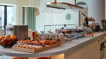 Frukostbuffé varje dag mot avgift
